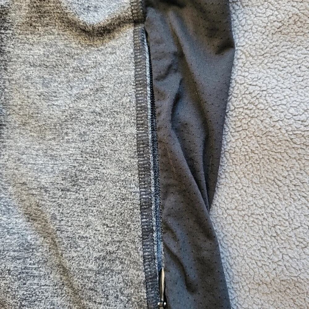 VICTORIA'S SECRET Jacket Womens Large Gray Sports Black Zip Up Reflective Thumbs - Picture 11 of 14